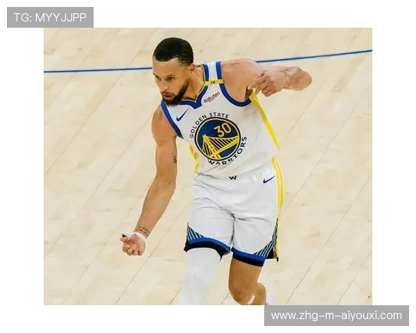 库里外线连续打中,全场再次爆发 库里外线连续打中,全场再次爆发